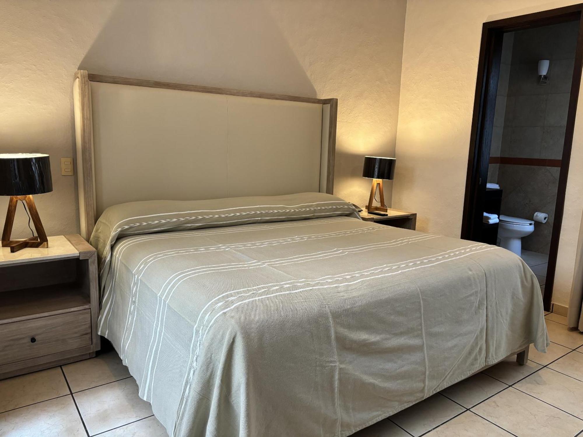 Quinta Don Jose Boutique Hotel Tlaquepaque Ruang foto