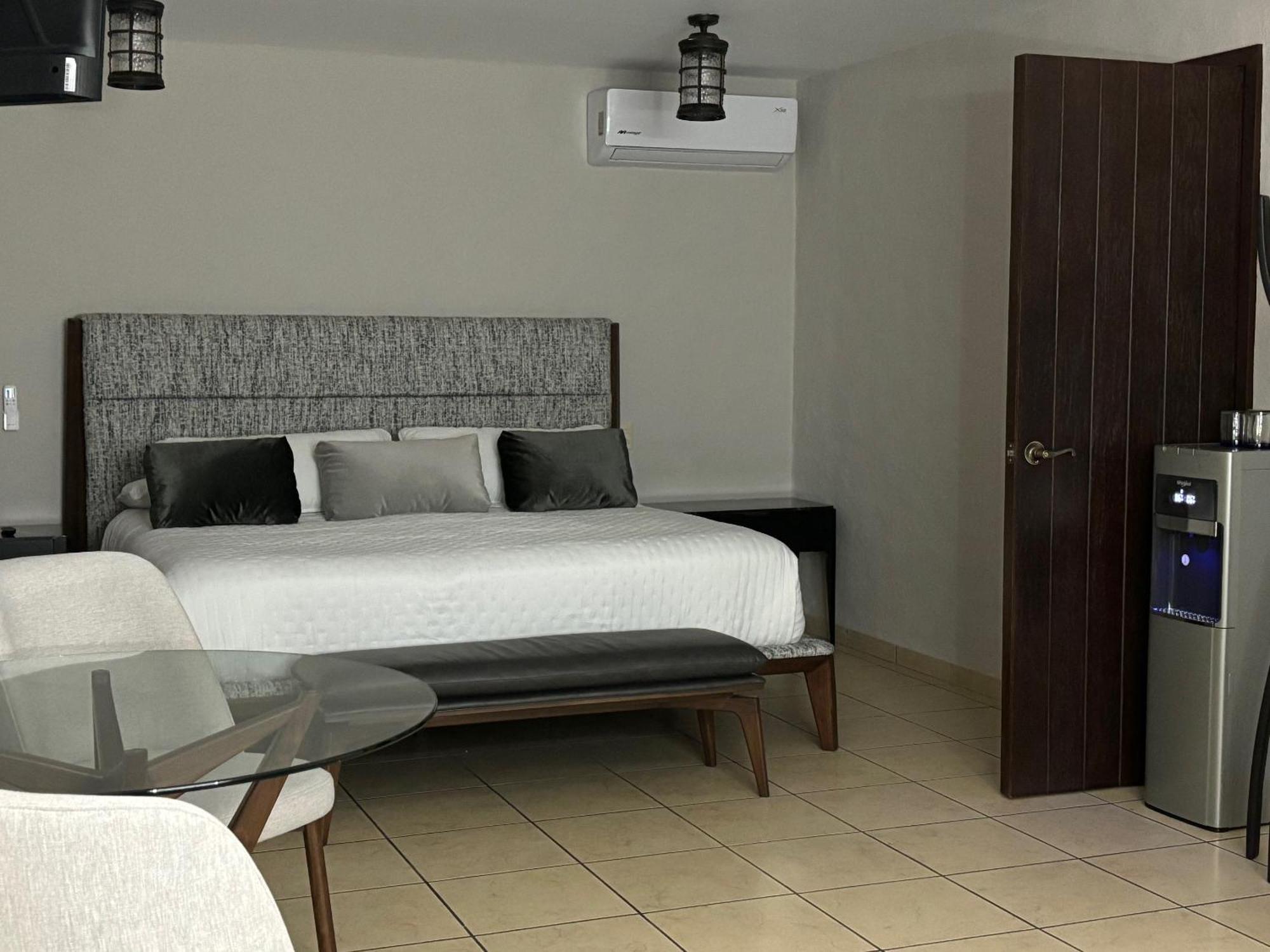 Quinta Don Jose Boutique Hotel Tlaquepaque Ruang foto