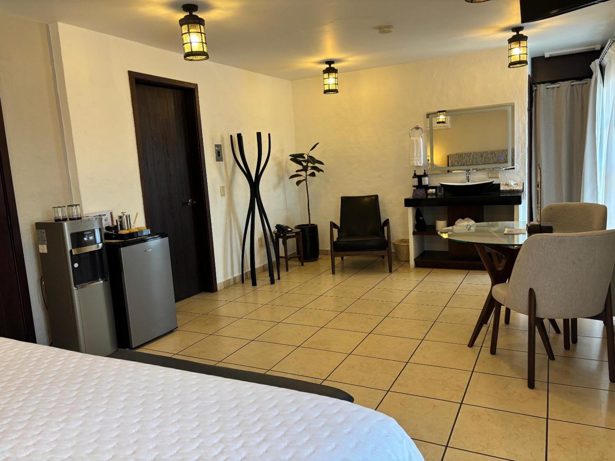Quinta Don Jose Boutique Hotel Tlaquepaque Ruang foto